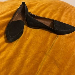 Velvet flats